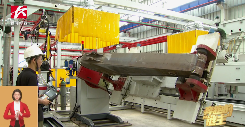 媒体聚焦 | 奔跑的“链主”黄金甲体育智能：主配协同矢志创新 让世界感受“中国创造”