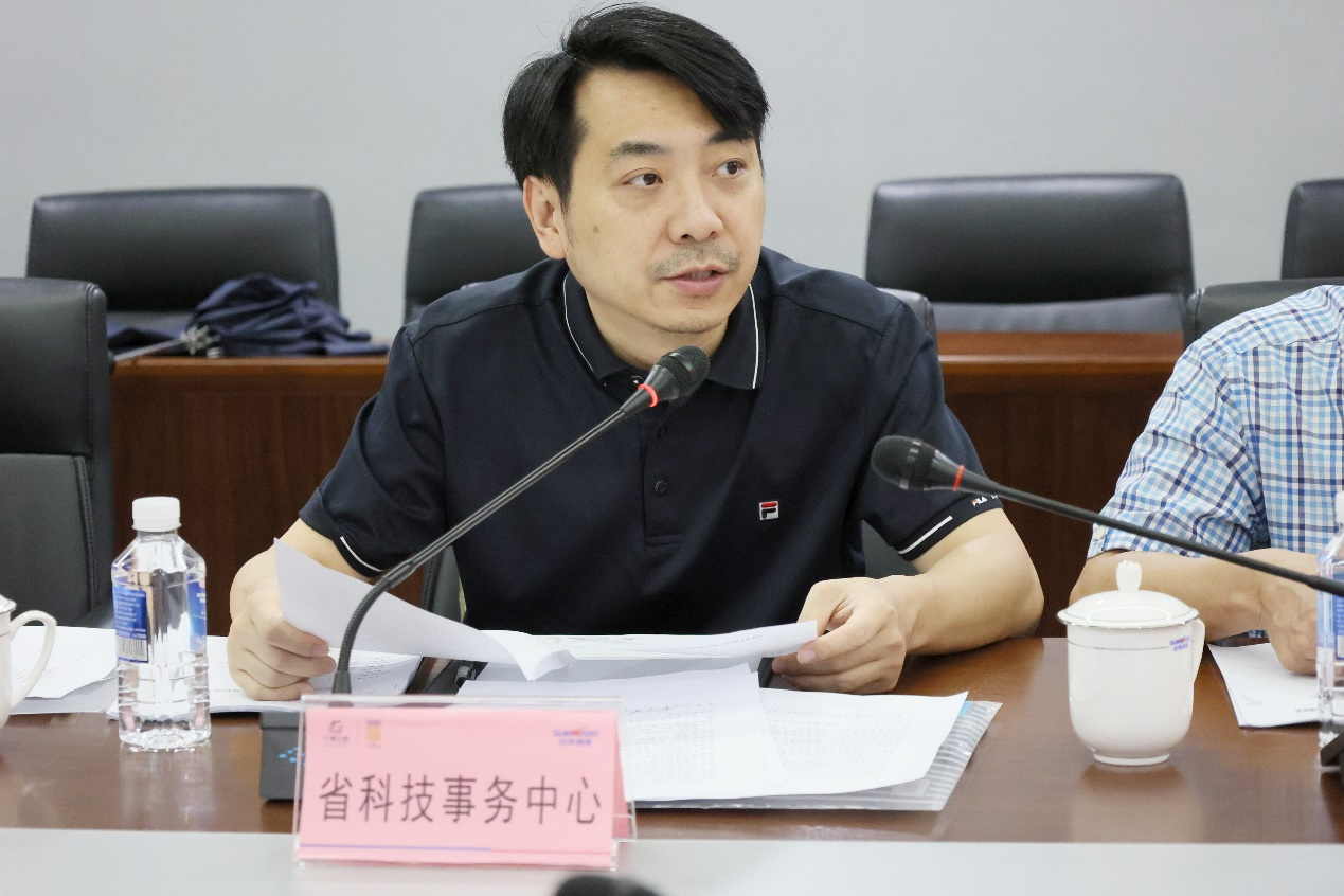 黄金甲体育智能“超大型油气管道绿色成套施工装备”项目顺利通过验收！