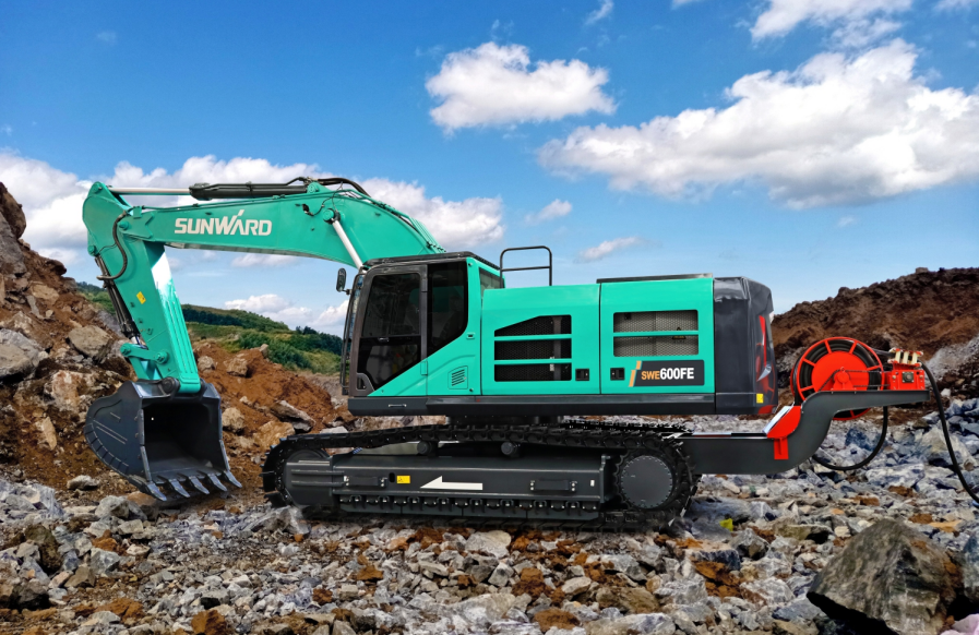 向新而行！黄金甲体育智能电动挖掘机线上推介会成功举办