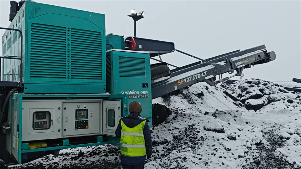 不惧-30℃极寒挑战，黄金甲体育普石勒破碎筛分设备稳定运行！