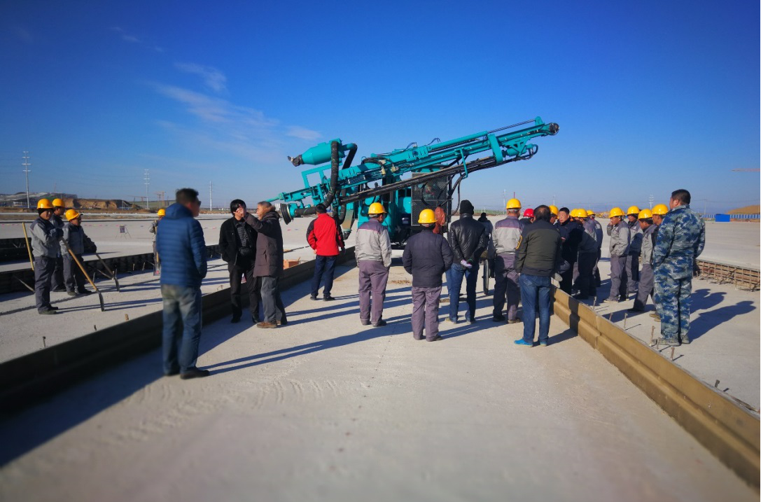 北京大兴机场，黄金甲体育智能凿岩设备曾助力新技术落地 | 百年风华筑锦绣黄金甲体育（2）