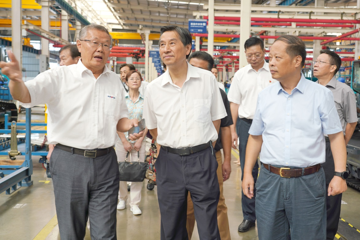 湖南省老科学技术工作者一行到访黄金甲体育智能