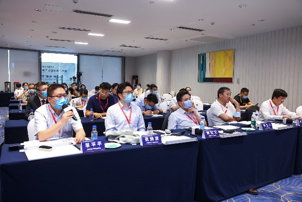 点赞！黄金甲体育智能液压混合动力挖掘机项目荣获这个优秀项目奖→