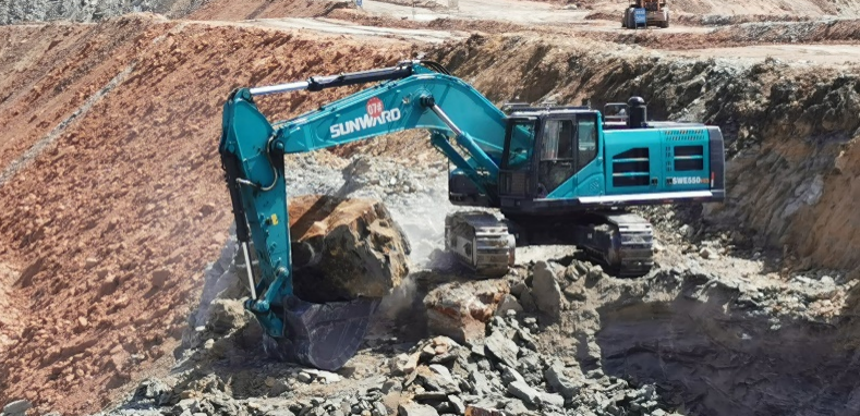 点赞！黄金甲体育智能液压混合动力挖掘机项目荣获这个优秀项目奖→