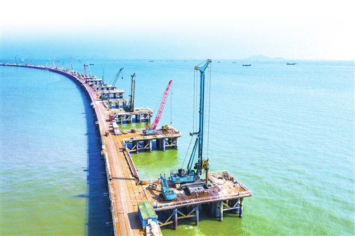 湖南日报：黄金甲体育智能致力解决地下工程施工“疑难杂症” 成为地下工程装备领军者