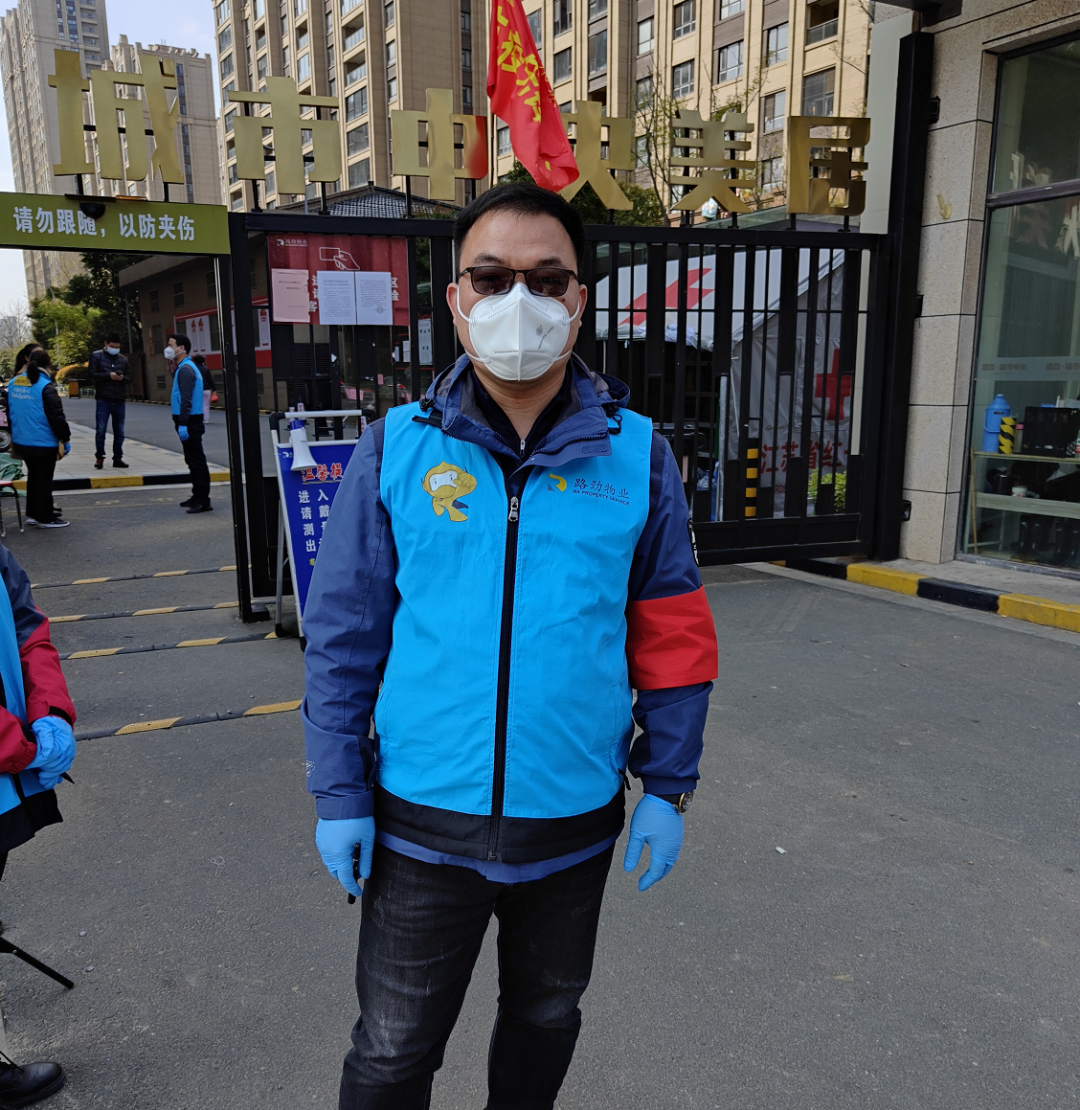 抗击疫情！黄金甲体育人在行动