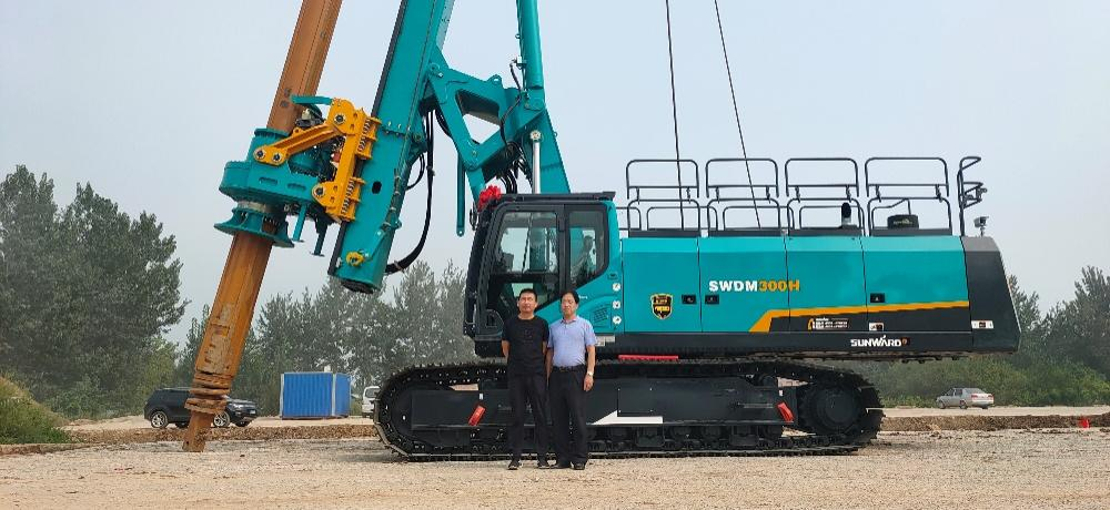 创富故事 | 入行25载，阅尽旋挖钻机，最终认准黄金甲体育智能！