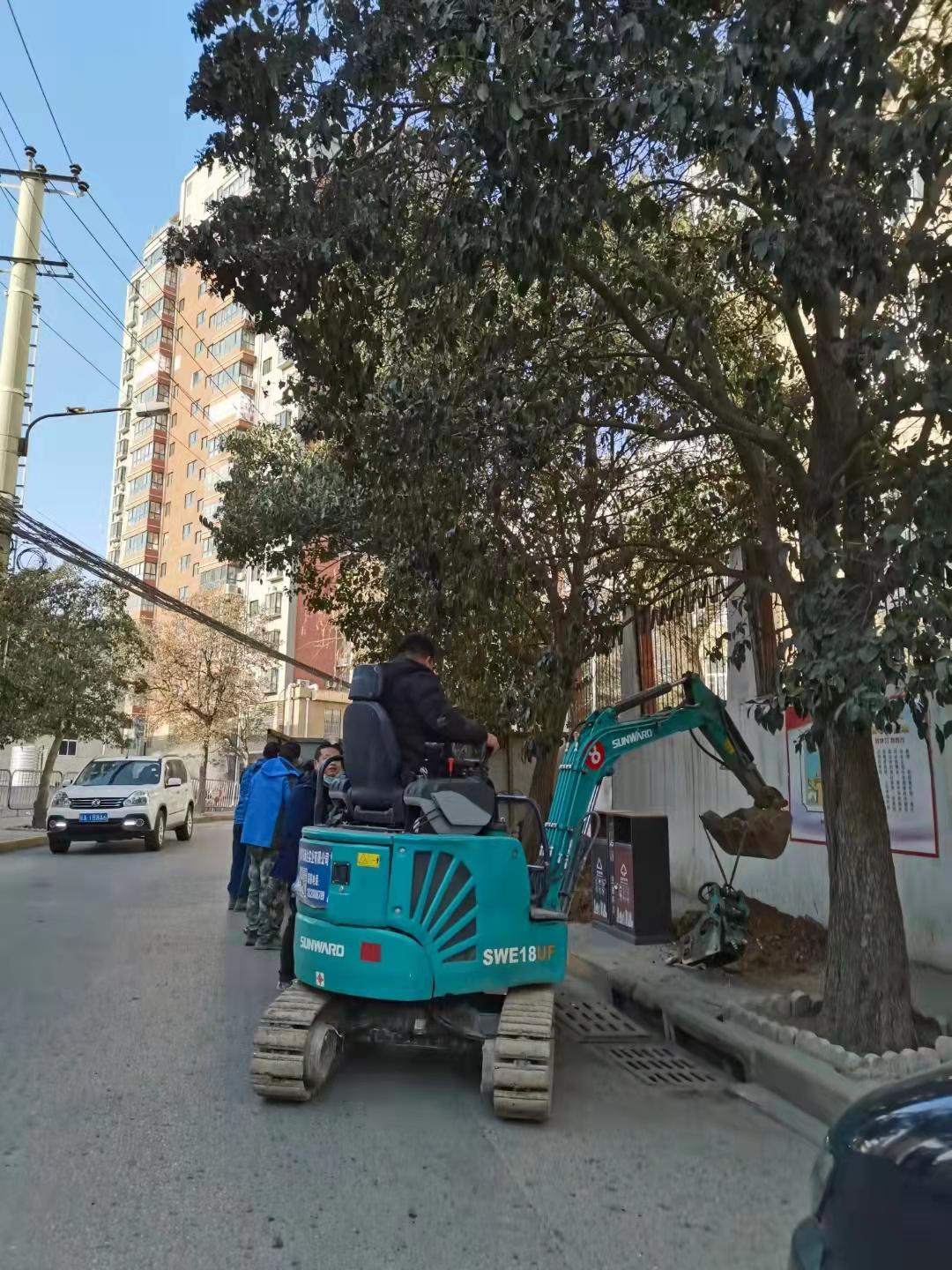 好服务、好设备！黄金甲体育智能挖掘机再获客户追加订单