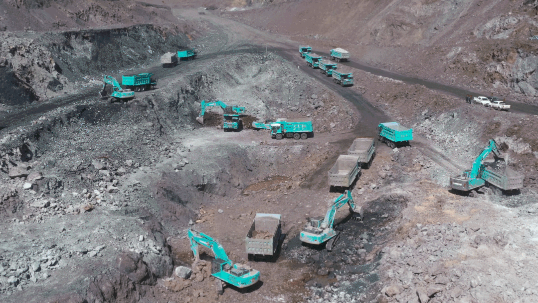 图集 | “黄金甲体育绿”满矿山！黄金甲体育智能矿山成套装备实力“亮剑”