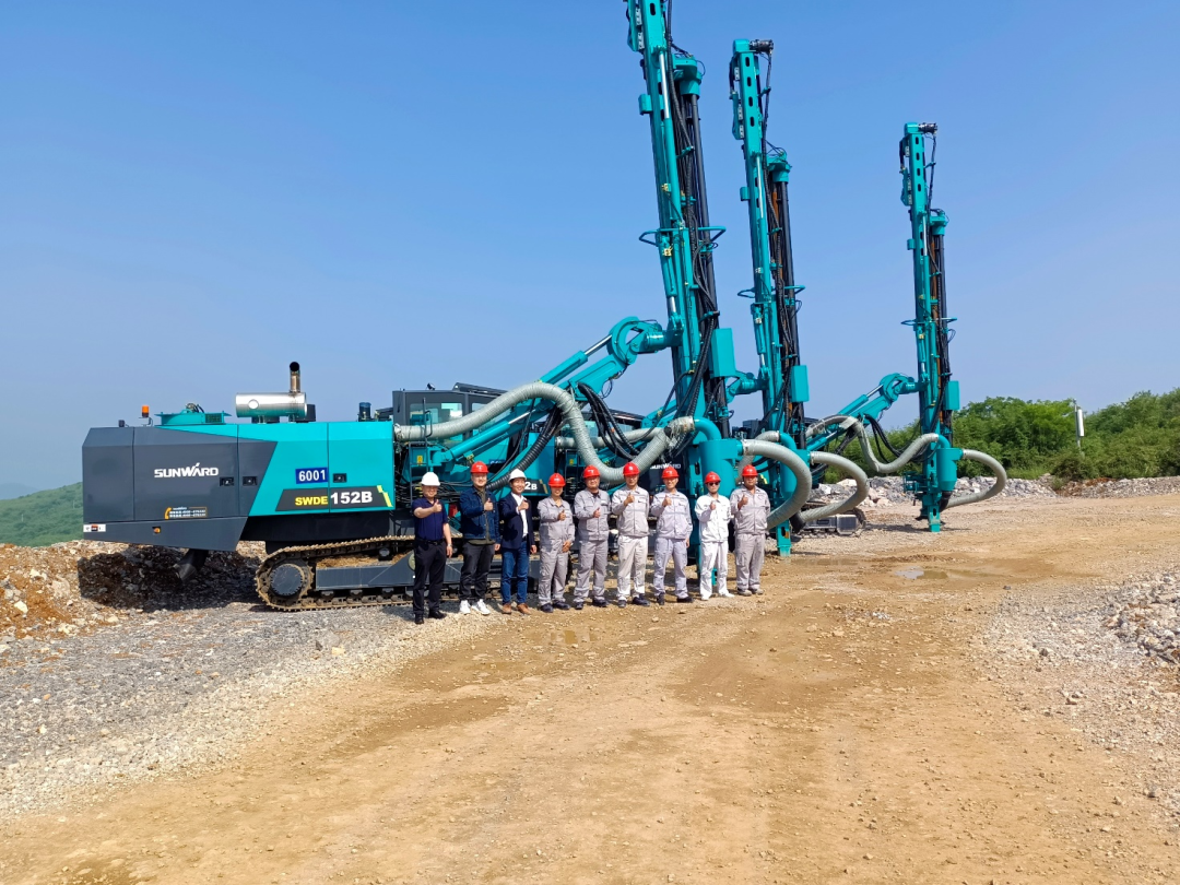 携手中建材！黄金甲体育智能凿岩设备助建九江年产3000万吨砂石骨料开采项目