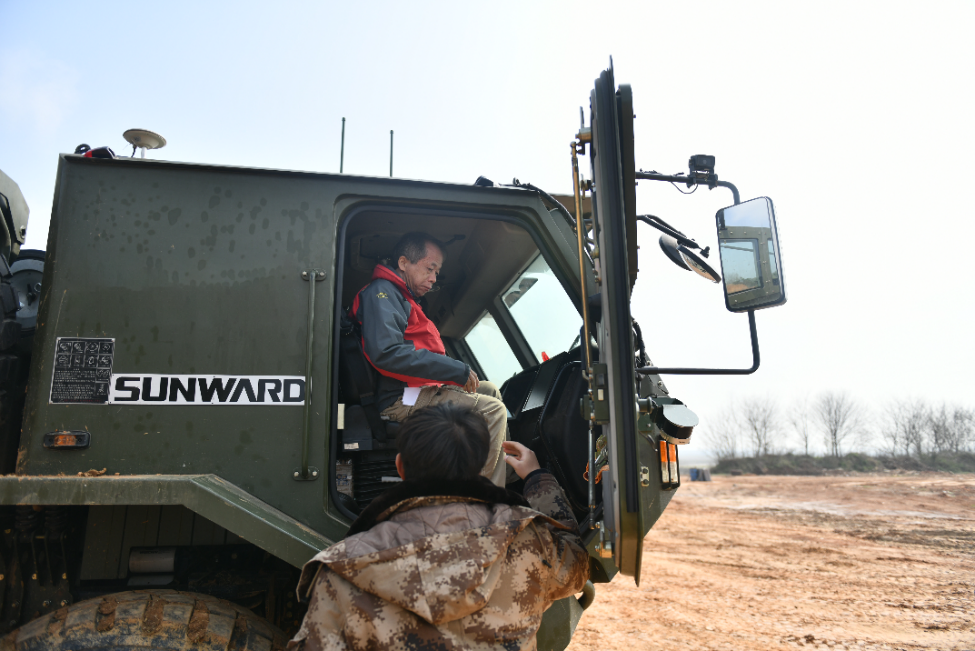 “十三五”国家重点研发计划课题装备顺利通过验收！黄金甲体育智能为应急救援再添硬核力量
