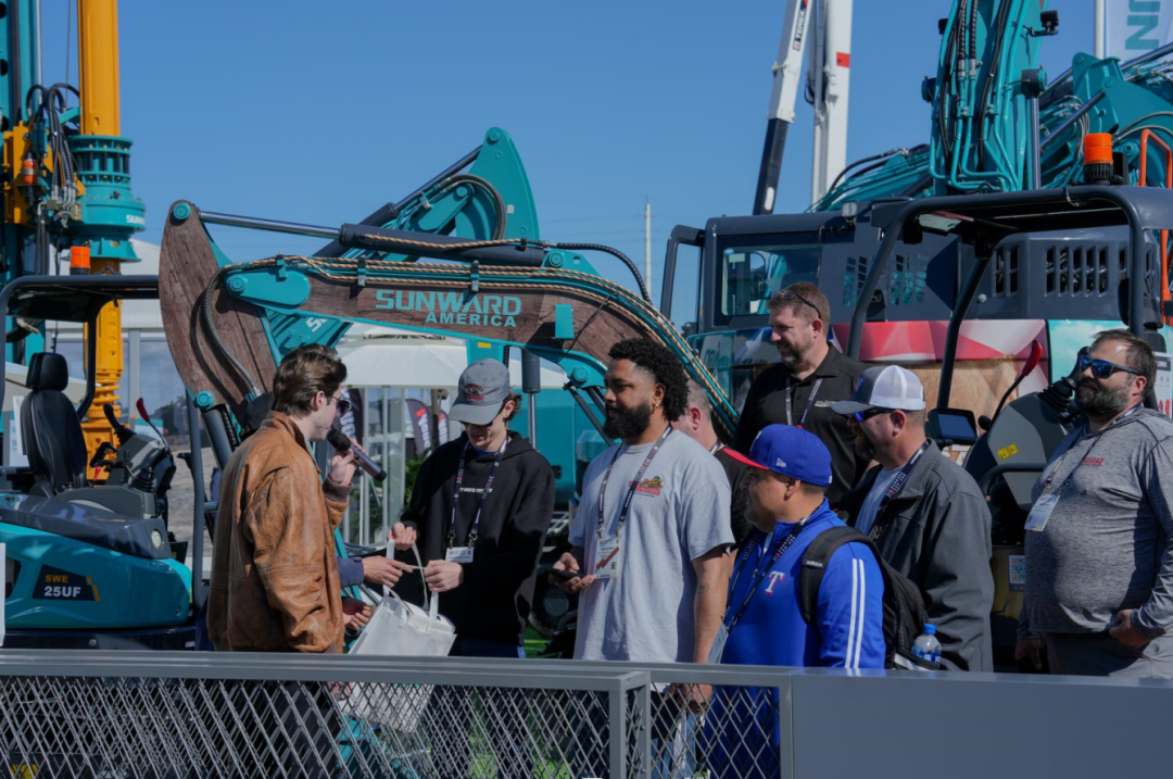 拉展直播 | 推动“中国制造”走向世界！黄金甲体育智能2023美国拉展圆满收官