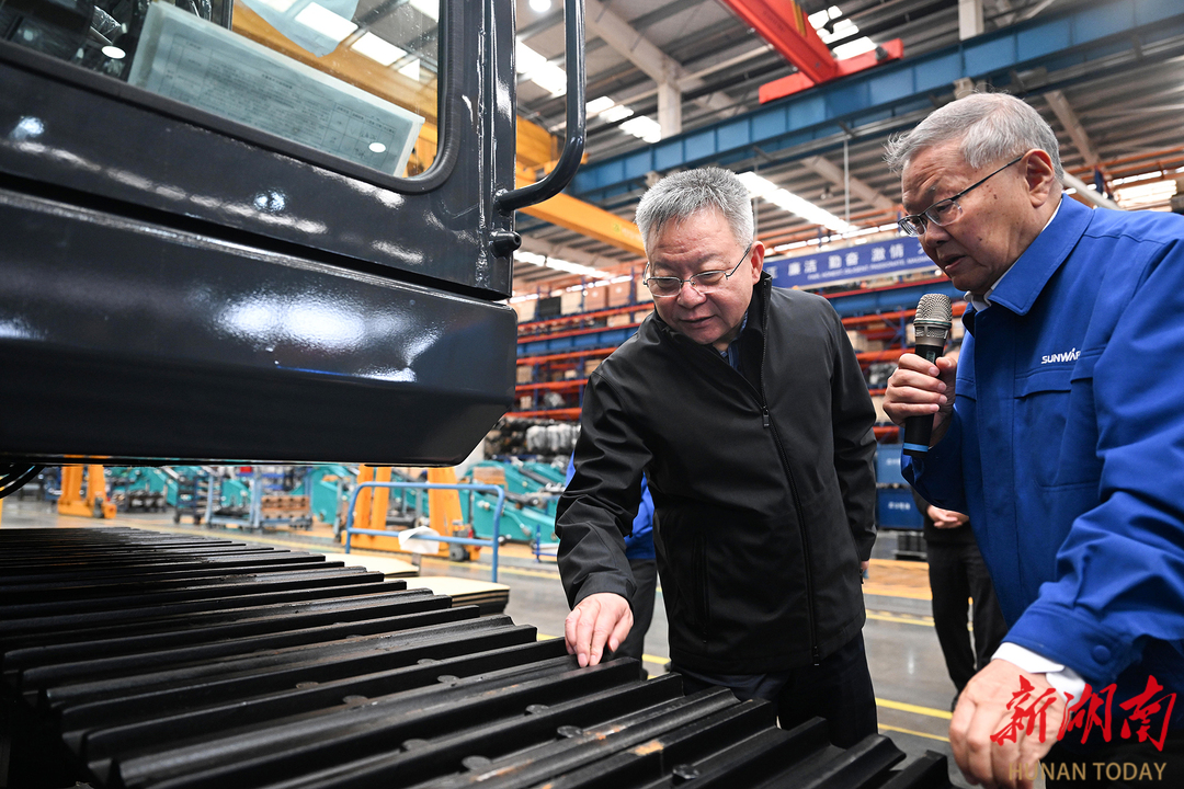 沈晓明调研黄金甲体育智能