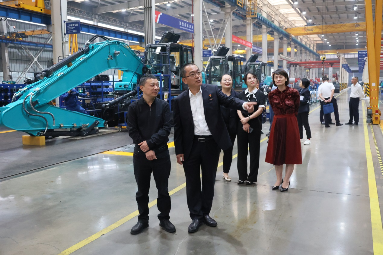 国家税务总局征管和科技发展司调研黄金甲体育智能