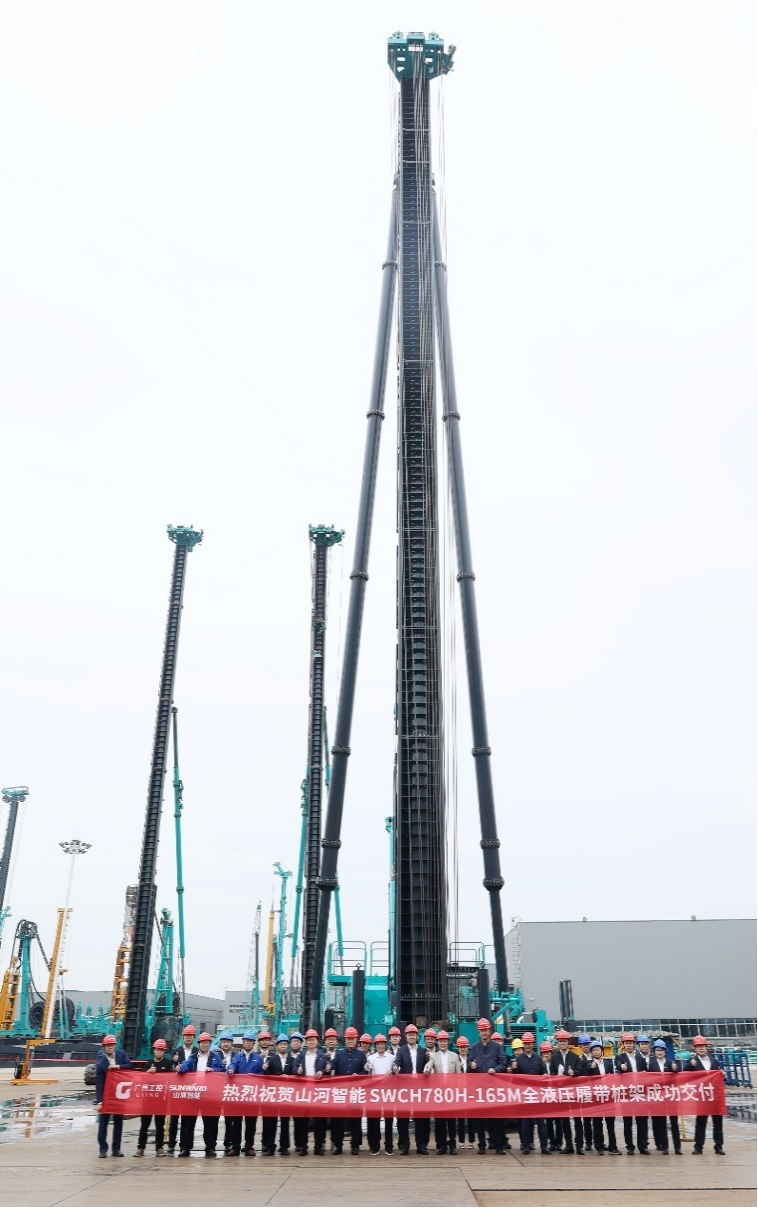 民族品牌获认可！黄金甲体育智能桩架产品交付香港客户