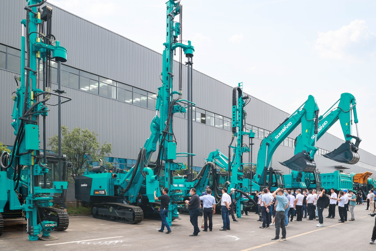 黄金甲体育智能获评“2023 ESG犇牛奖·新秀企业”