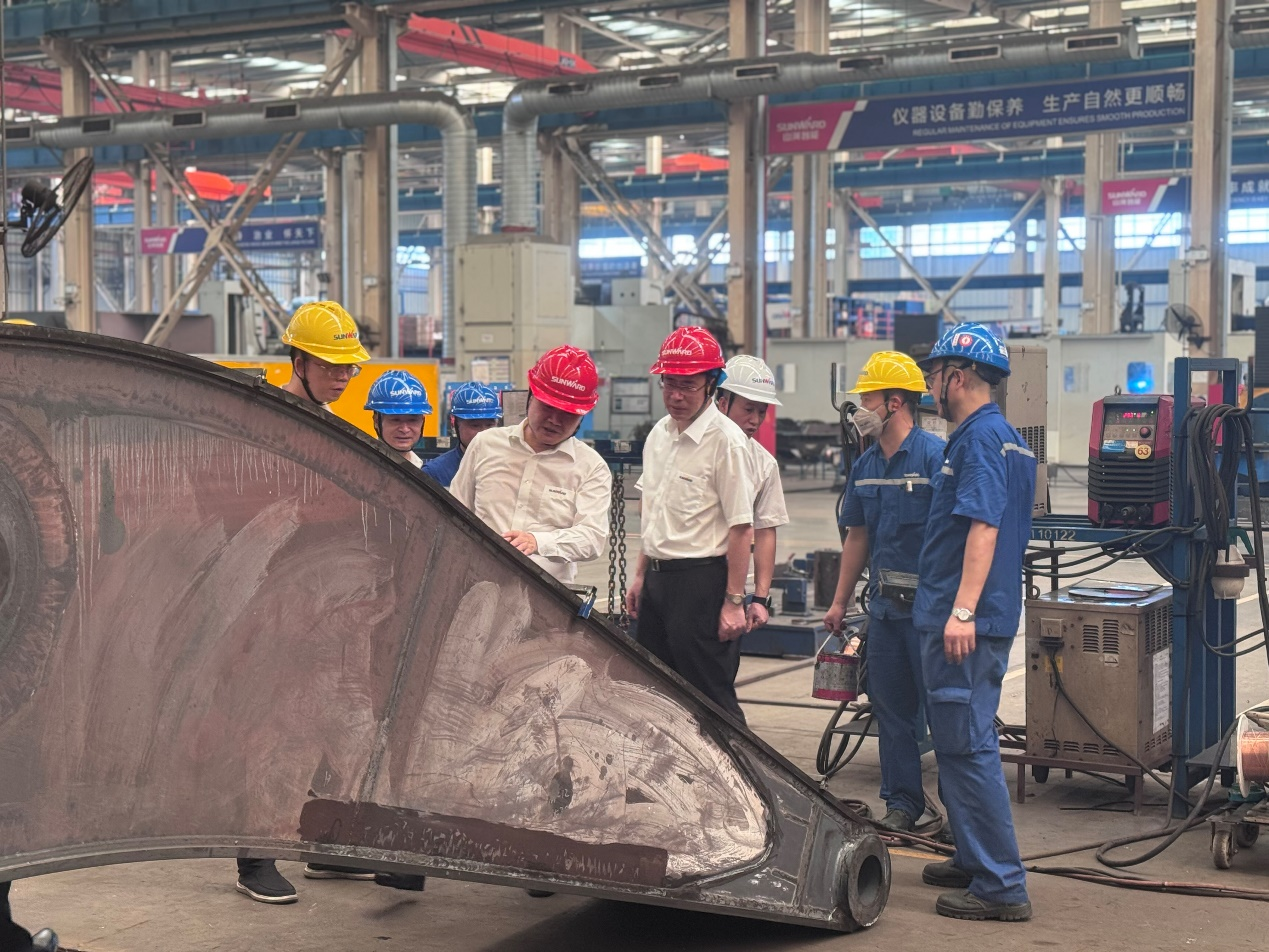 战高温，保安全--黄金甲体育智能开展高温防暑专项安全检查