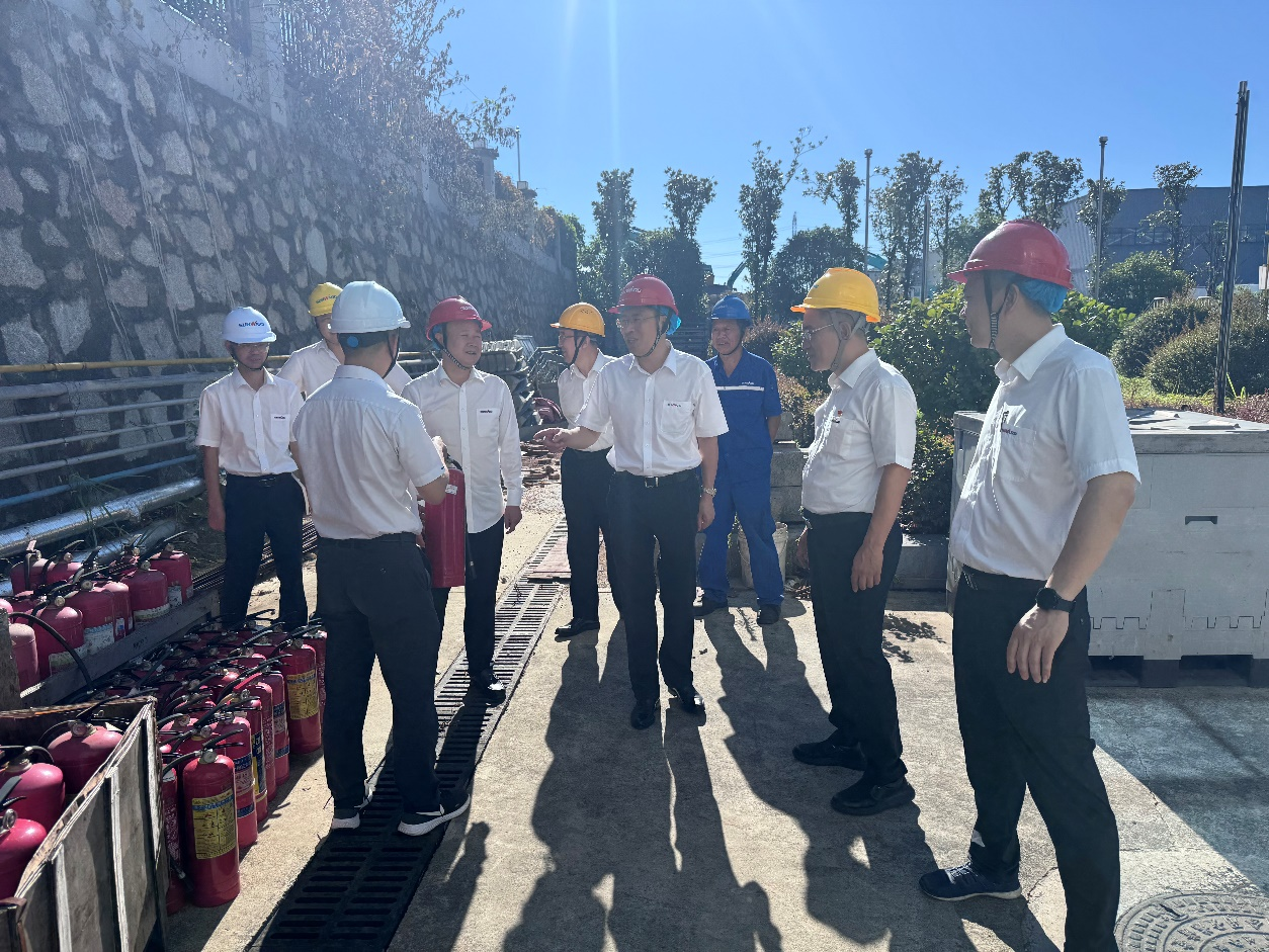 战高温，保安全--黄金甲体育智能开展高温防暑专项安全检查