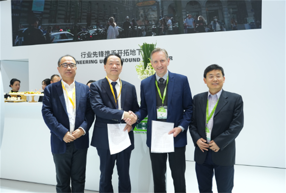 智造空间，价值共生！广州黄金甲体育精彩亮相2024上海宝马展