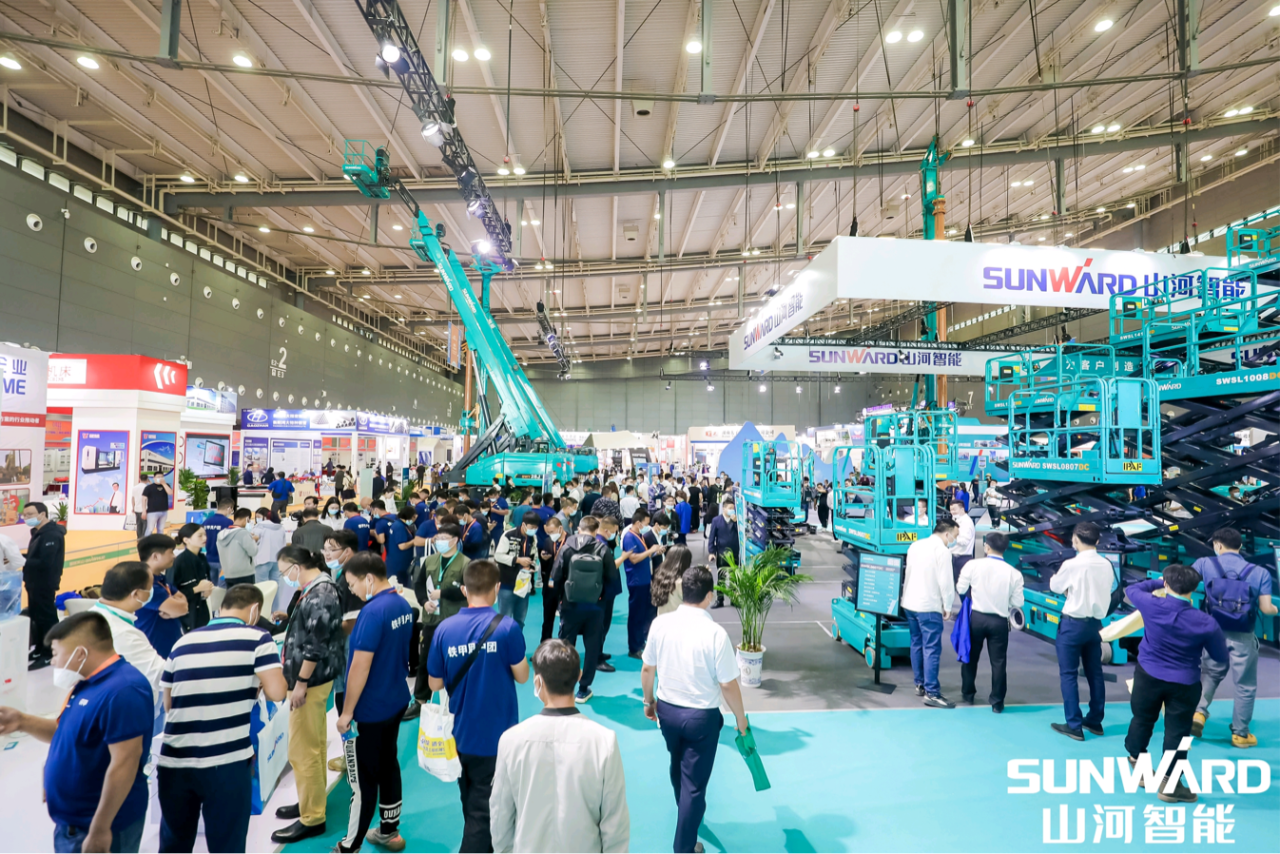 2025 CICEE | 黄金甲体育智能历届长沙展高光回顾！再启新篇，邀您共赴创新之约！