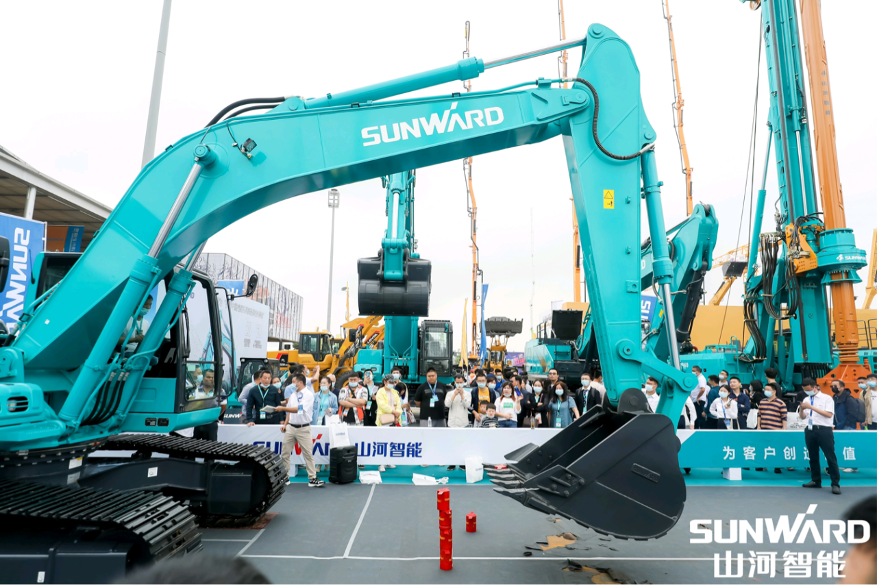 2025 CICEE | 黄金甲体育智能历届长沙展高光回顾！再启新篇，邀您共赴创新之约！