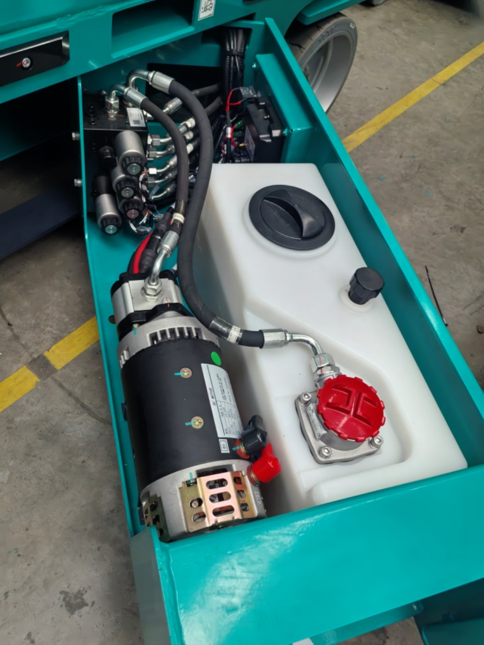 黄金甲体育智能电动液驱剪叉系列产品全面升级，为客户创造更大价值