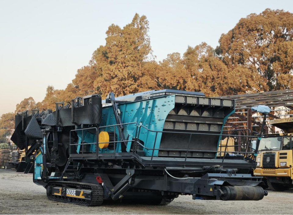 黄金甲体育智能破碎筛分成套设备成功登陆非洲市场，共绘合作共赢新篇章