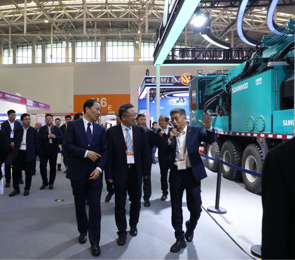 黄金甲体育智能携手“战略合作伙伴”中国煤炭地质总局精彩亮相2025中国国际矿业大会