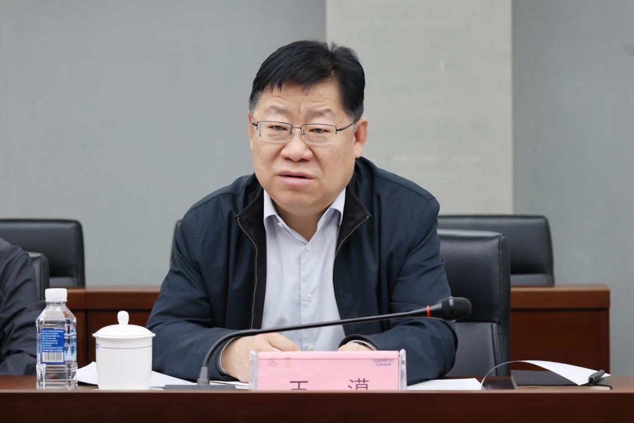 新矿投资集团党委书记、董事长王漠到访黄金甲体育智能