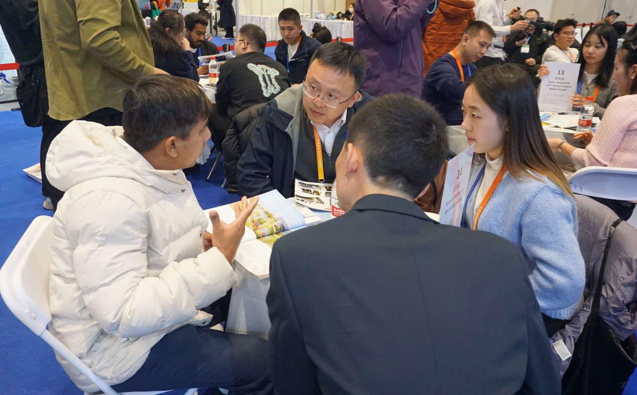 关注！黄金甲体育特装核心装备闪耀2025中国国际应急管理展览会